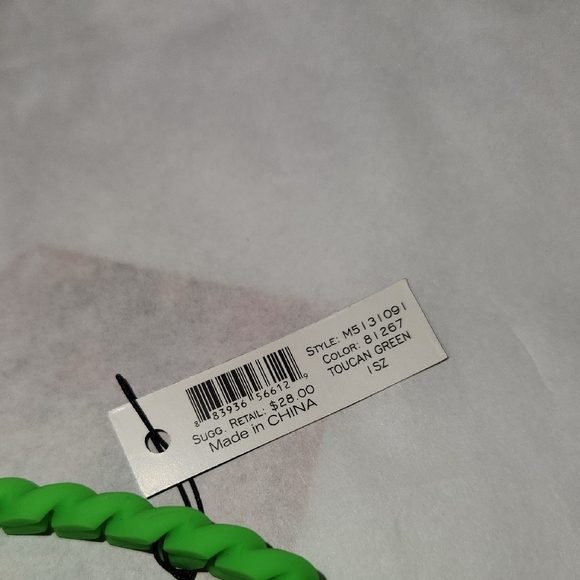 Marc Jacobs Bright Toucan Green Twisted Bracelet - Picture 6 of 6